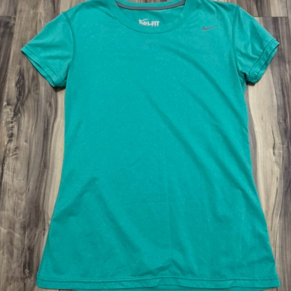 Women's Nike Challenger Dri-Fit T-Shirt